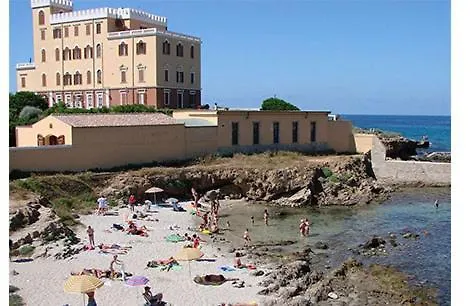 بيت ضيافة Lighthouse ألغيرو